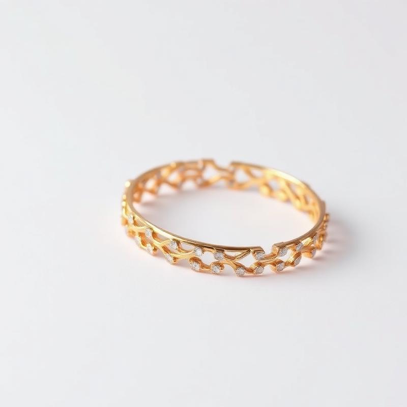 Colar Dourado Charm